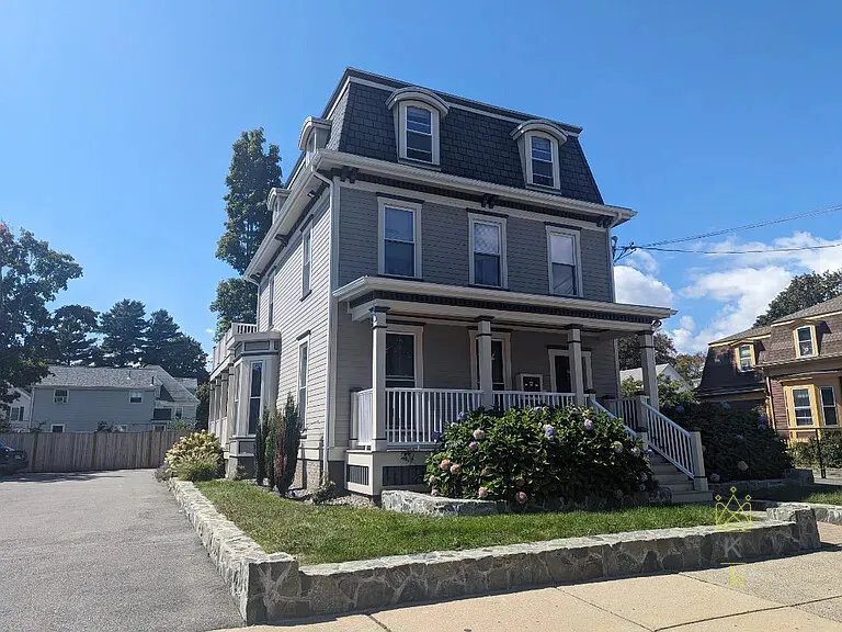 2 bed, 1.5 bath apartment for rent at 14 Mount Vernon St Unit 1, Malden — photo 9 of 11
