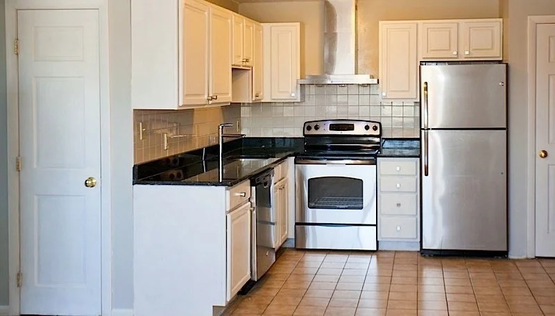 2 bed, 1 bath apartment for rent at 14 Murdock Unit 3-2, Magoun Square — photo 2 of 12
