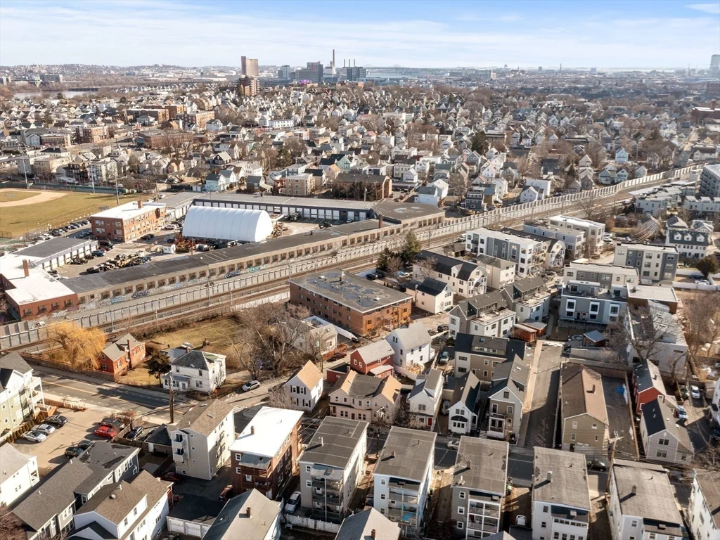 2 bed, 1 bath apartment for rent at 14 Murdock Unit 3-2, Magoun Square — photo 11 of 12