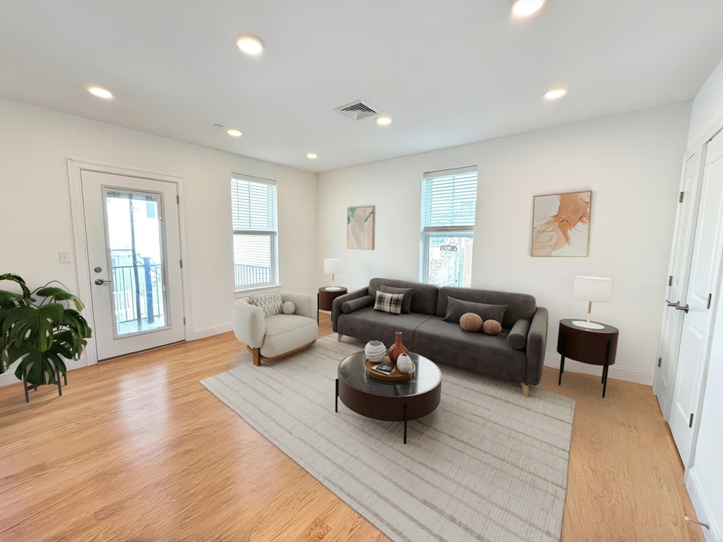2 bed, 2 bath apartment for rent at 14 Murray Ct Unit 2, East Boston — photo 3 of 13