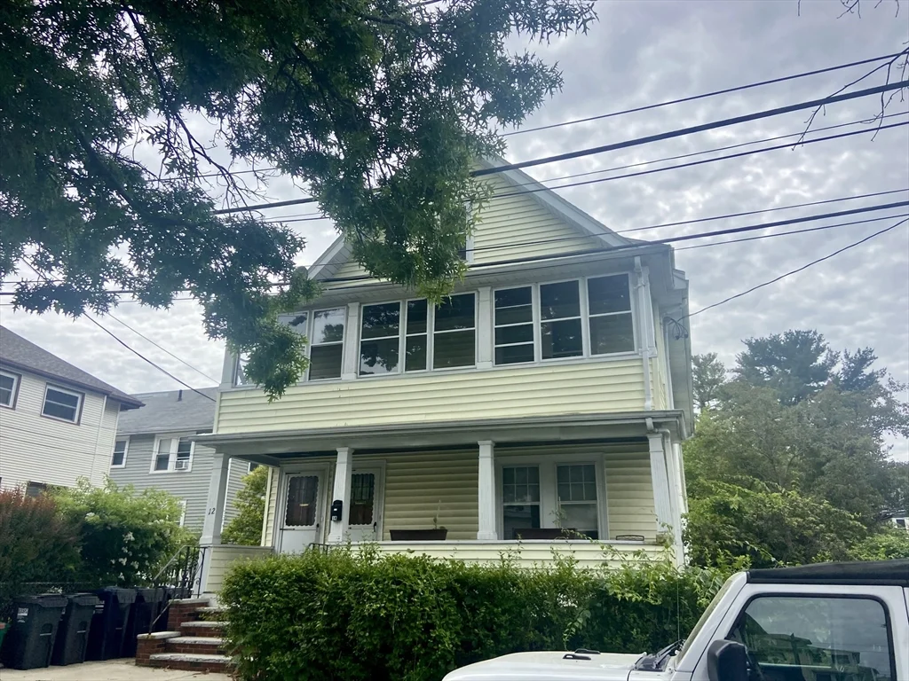 4 bed, 2 bath apartment for rent at 14 Murray Hill Rd Unit 12, Cambridge — photo 3 of 19