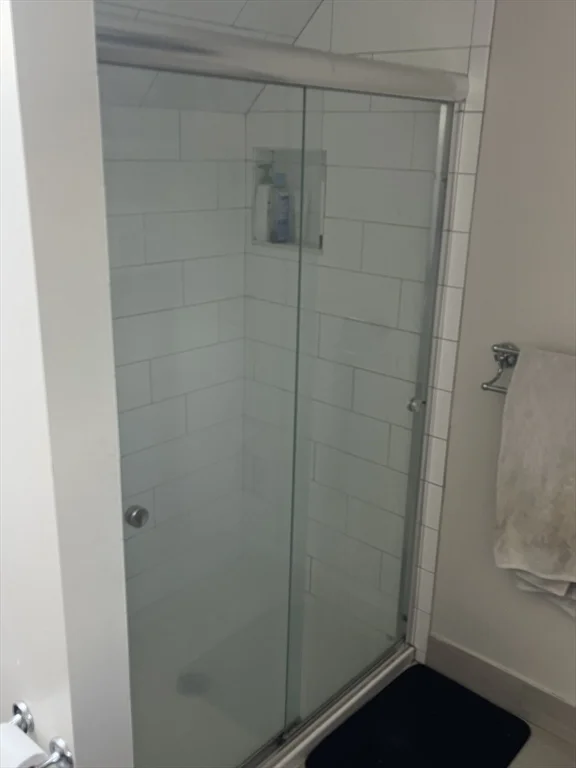 4 bed, 2 bath apartment for rent at 14 Murray Hill Rd Unit 12, Cambridge — photo 14 of 19