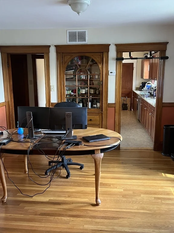 4 bed, 2 bath apartment for rent at 14 Murray Hill Rd Unit 12, Cambridge — photo 8 of 19