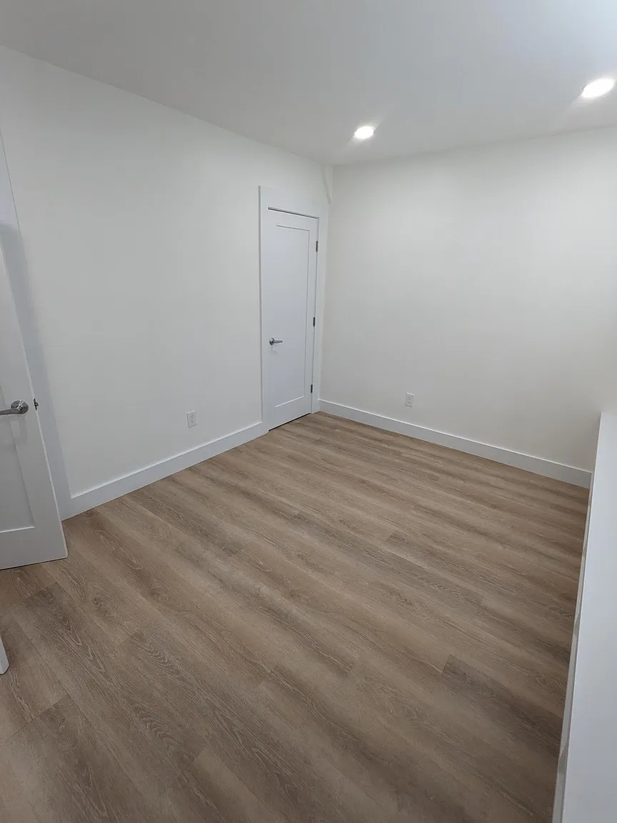 3 bed, 2 bath apartment for rent at 14 Myrtle Ave Unit 1L, Mid-Cambridge — photo 8 of 12