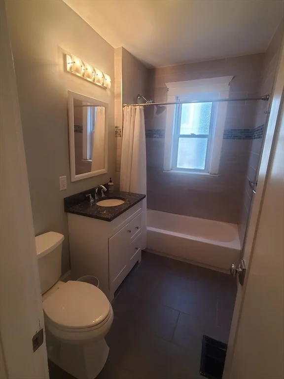 2 bed, 1 bath apartment for rent at 14 N Munroe Ter Unit 2, Dorchester — photo 16 of 20