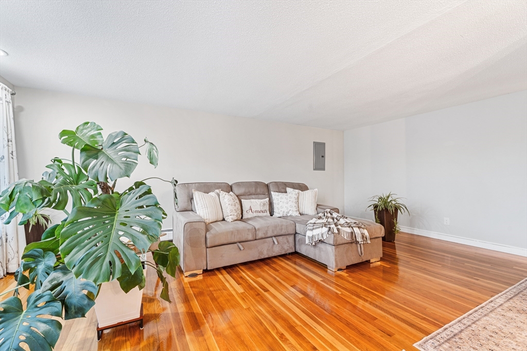 3 bed, 1 bath apartment for rent at 14 Newman St Unit 2, Revere — photo 8 of 22
