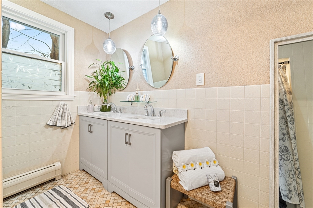 3 bed, 1 bath apartment for rent at 14 Newman St Unit 2, Revere — photo 18 of 22