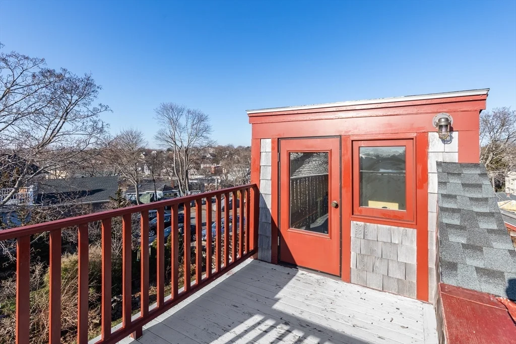 1 bed, 1 bath apartment for rent at 14 Nicholson Hill Unit B, Marblehead — photo 19 of 22