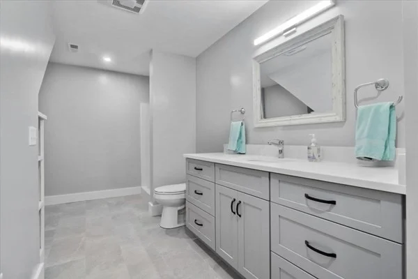 2 bed, 1 bath apartment for rent at 14 Norway Farms Dr Unit Rear, Norfolk — photo 24 of 33