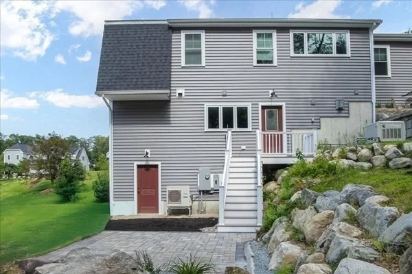2 bed, 1 bath apartment for rent at 14 Norway Farms Dr Unit Rear, Norfolk — photo 28 of 33
