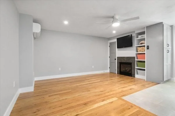 2 bed, 1 bath apartment for rent at 14 Norway Farms Dr Unit Rear, Norfolk — photo 17 of 33