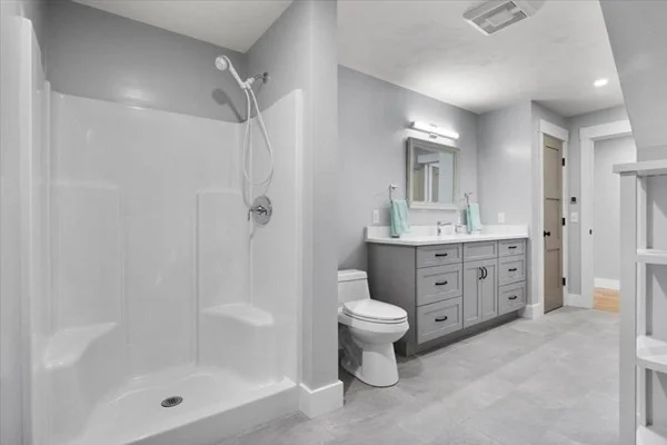 2 bed, 1 bath apartment for rent at 14 Norway Farms Dr Unit Rear, Norfolk — photo 25 of 33