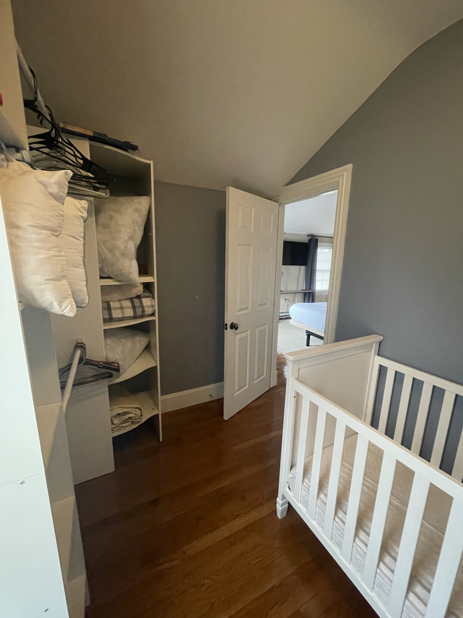 4 bed, 2 bath apartment for rent at 14 Oak St Unit 2, Ward Two — photo 31 of 36
