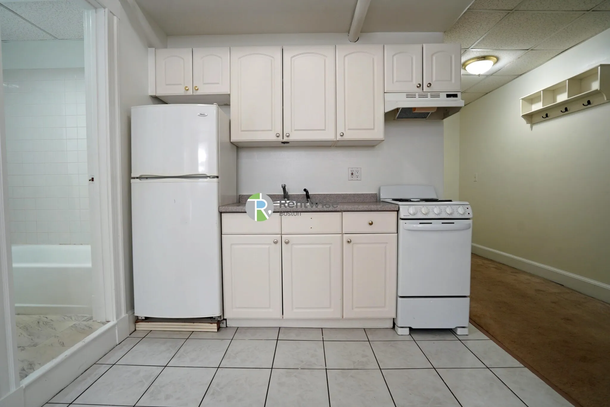 1 bed, 1 bath apartment for rent at 14 Orkney Rd Unit 14-A, Brighton — photo 4 of 13