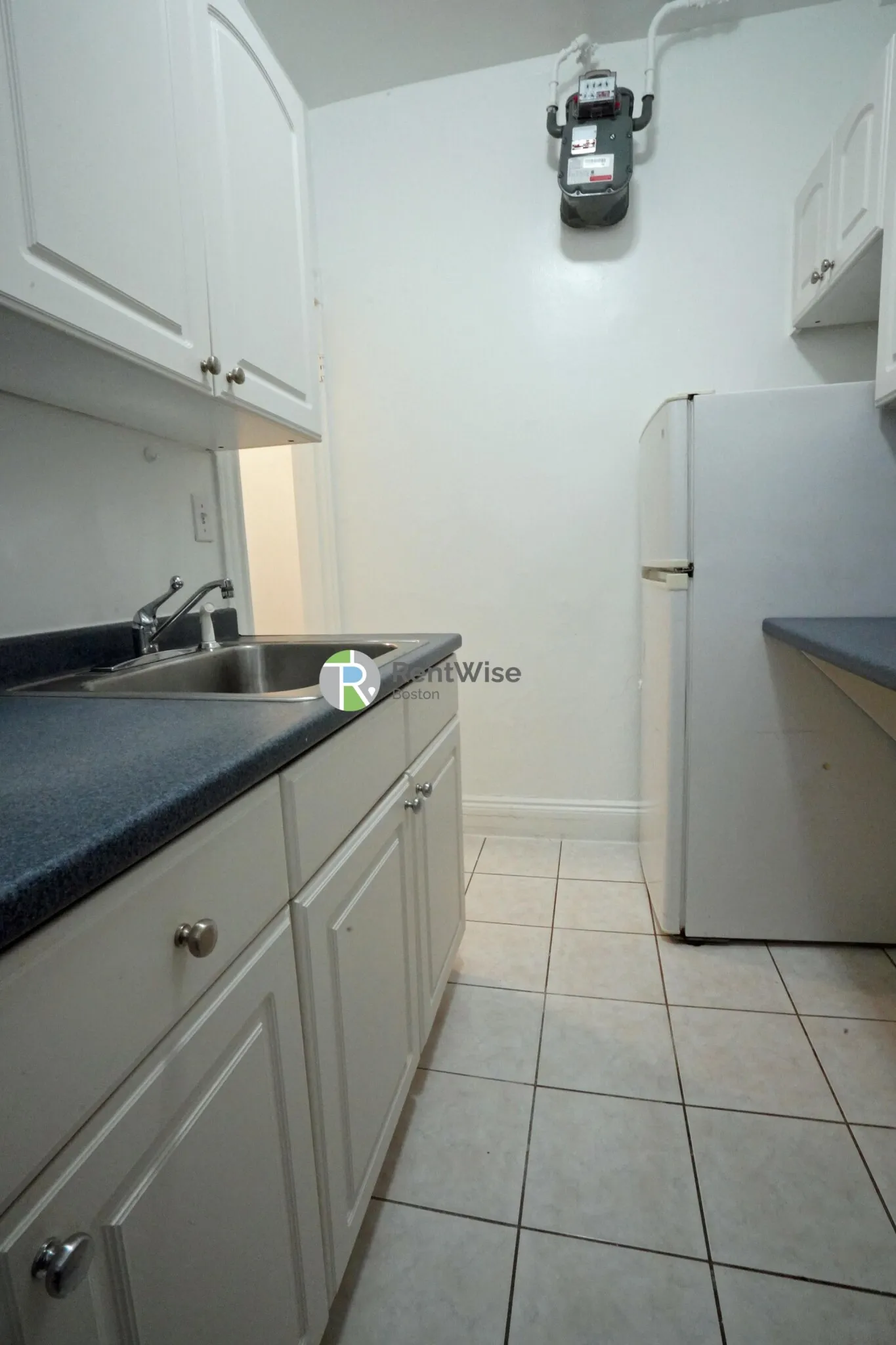 Studio bed, 1 bath apartment for rent at 14 Orkney Rd Unit 2, Brighton — photo 12 of 17