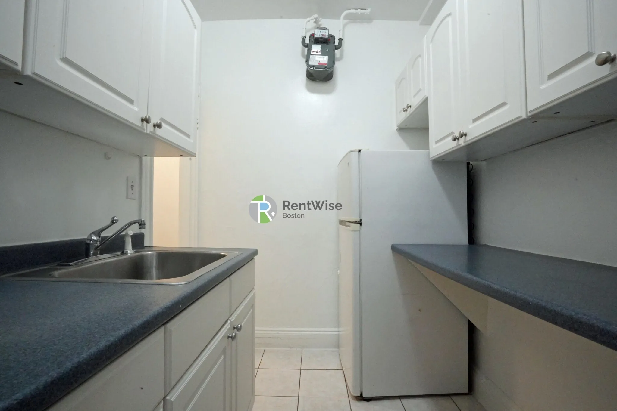 Studio bed, 1 bath apartment for rent at 14 Orkney Rd Unit 2, Brighton — photo 11 of 17