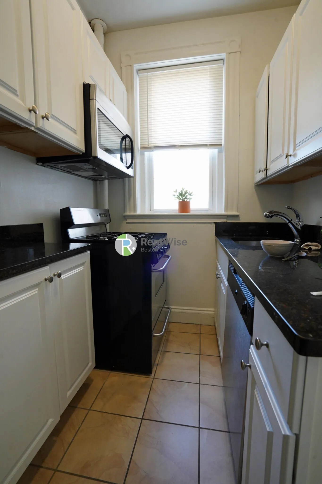 1 bed, 1 bath apartment for rent at 14 Orkney Rd Unit 24, Brighton — photo 14 of 20