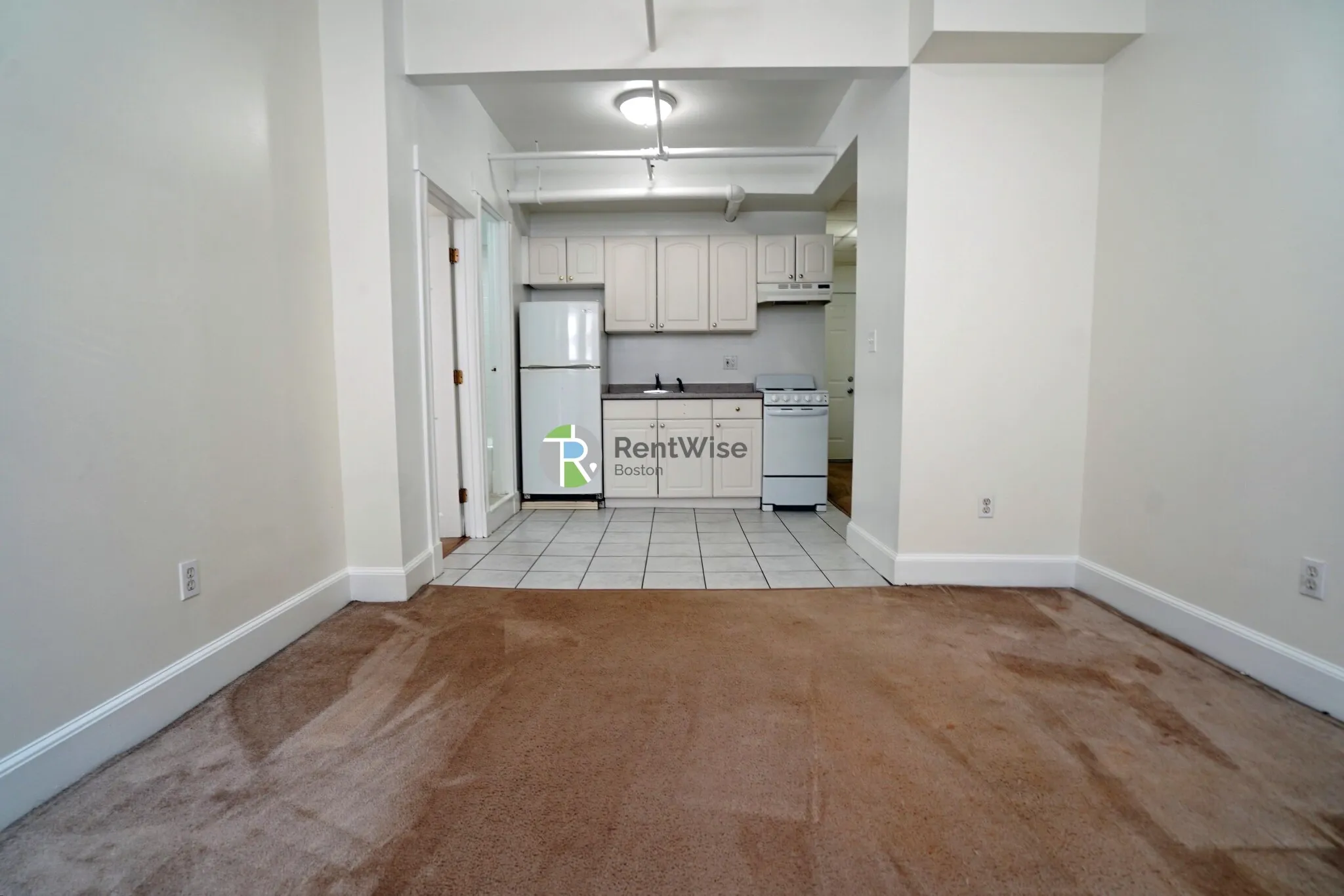 1 bed, 1 bath apartment for rent at 14 Orkney Rd Unit A, Brighton — photo 4 of 13