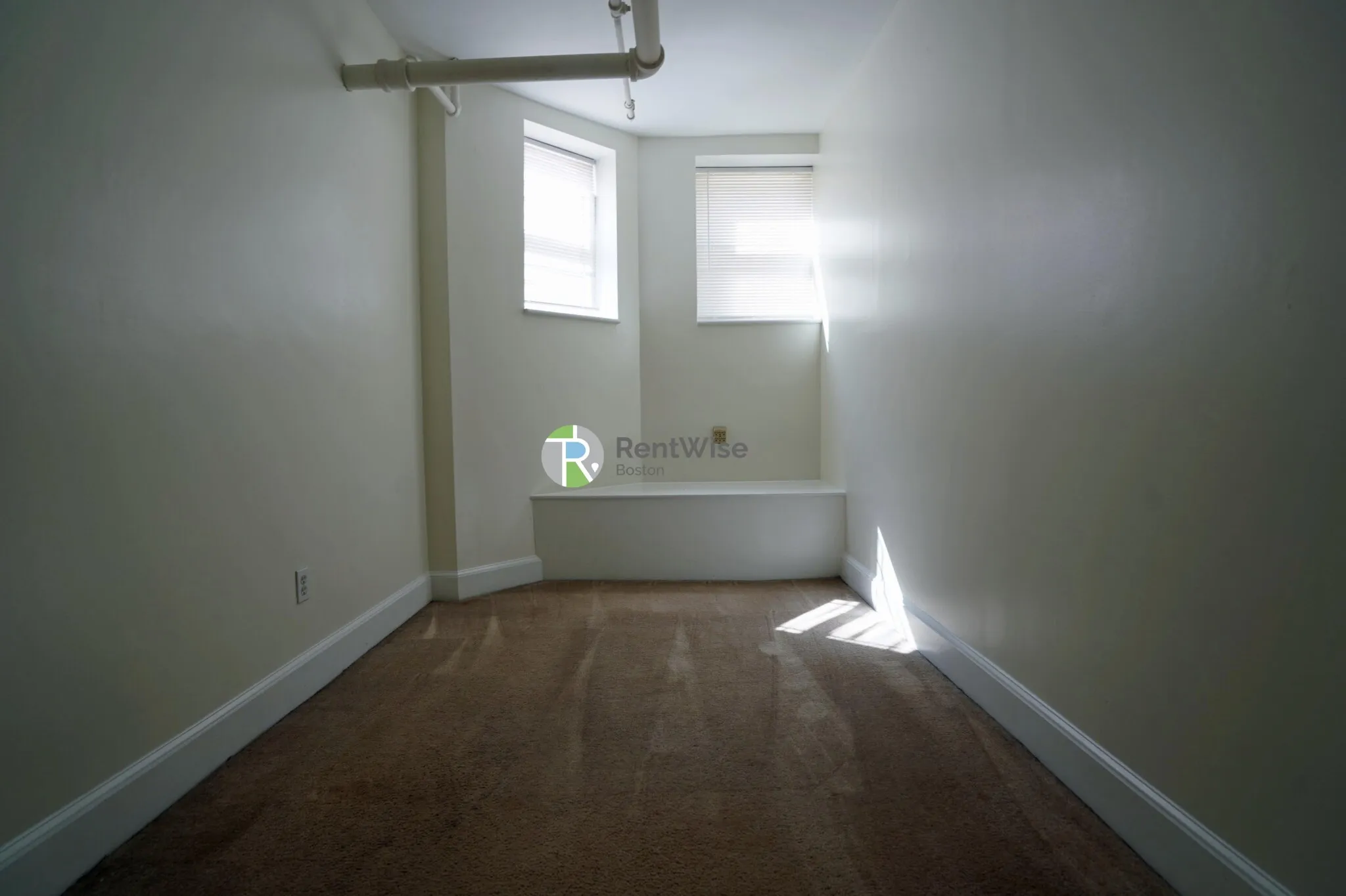 1 bed, 1 bath apartment for rent at 14 Orkney Rd Unit A, Brighton — photo 7 of 13