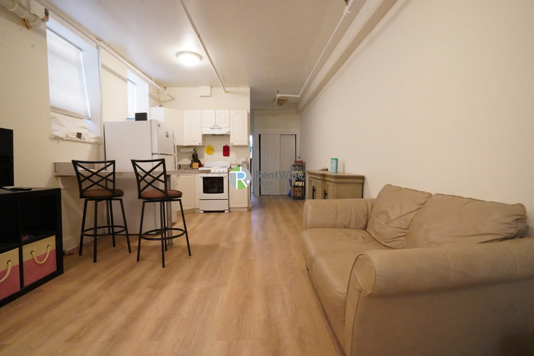 2 bed, 1 bath apartment for rent at 14 Orkney Rd Unit B, Brighton
