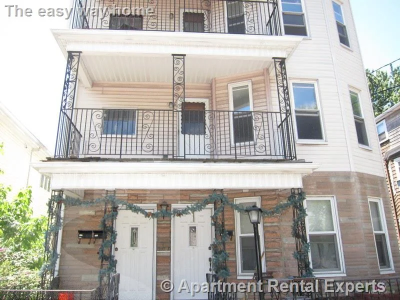 3 bed, 1 bath apartment for rent at 14 Oxford St Unit 2, Spring Hill — photo 14 of 14