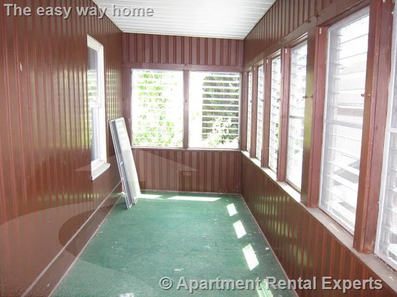 3 bed, 1 bath apartment for rent at 14 Oxford St Unit 2, Spring Hill — photo 7 of 14