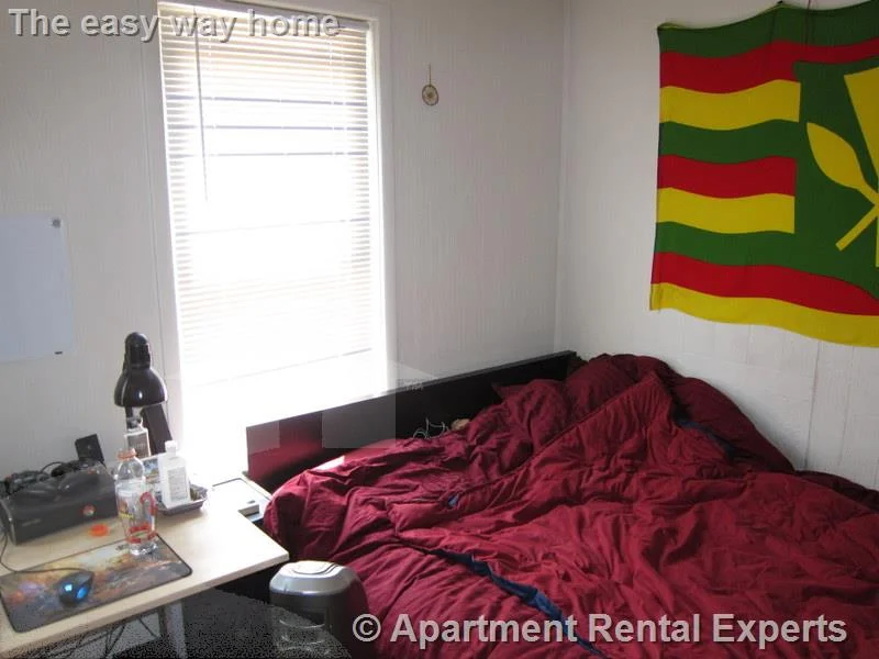 3 bed, 1 bath apartment for rent at 14 Oxford St Unit 2, Spring Hill — photo 11 of 14