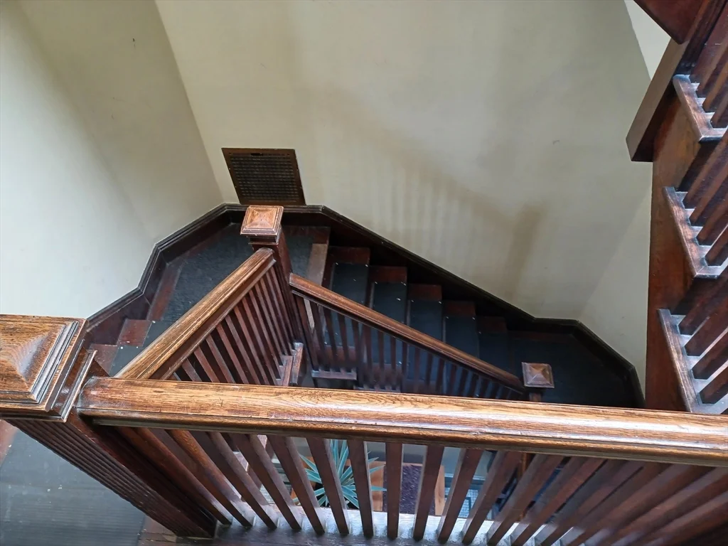 2 bed, 1 bath apartment for rent at 14 Park Vale Ave Unit 2, Allston — photo 5 of 42