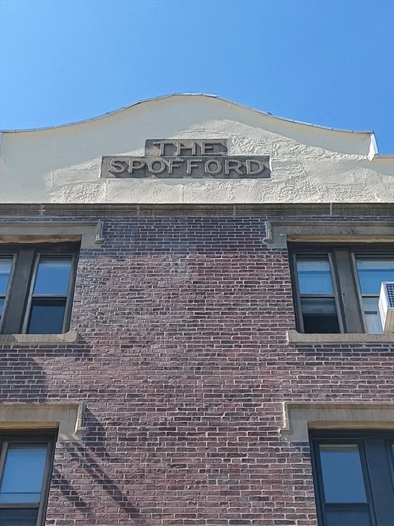 2 bed, 1 bath apartment for rent at 14 Park Vale Ave Unit 2, Allston — photo 3 of 42
