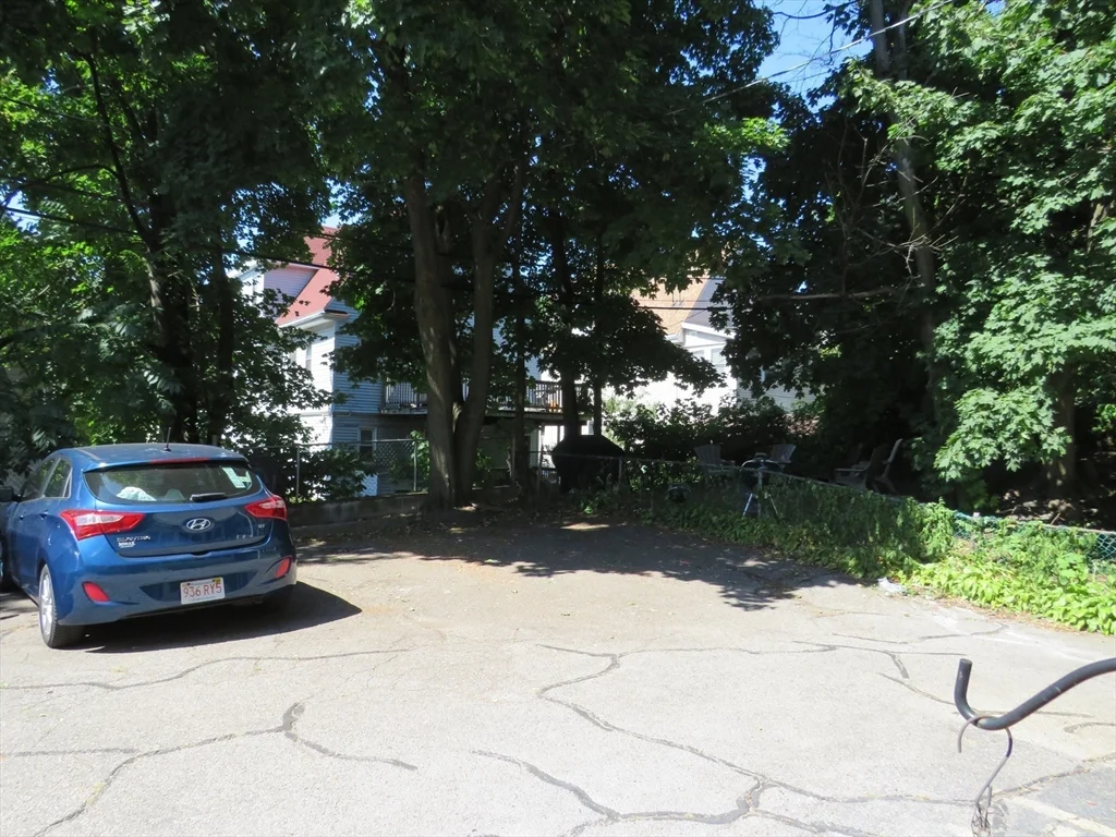 2 bed, 1 bath apartment for rent at 14 Park Vale Ave Unit 2, Allston — photo 39 of 42