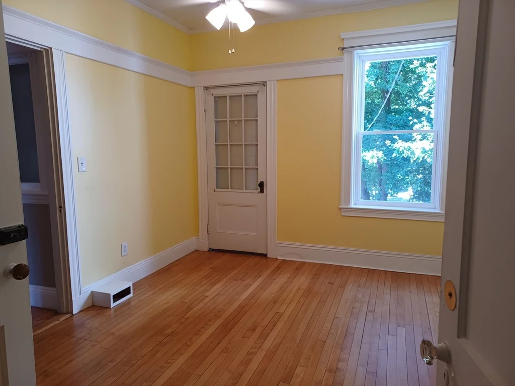 2 bed, 1 bath apartment for rent at 14 Park Vale Ave Unit 2, Allston — photo 24 of 42