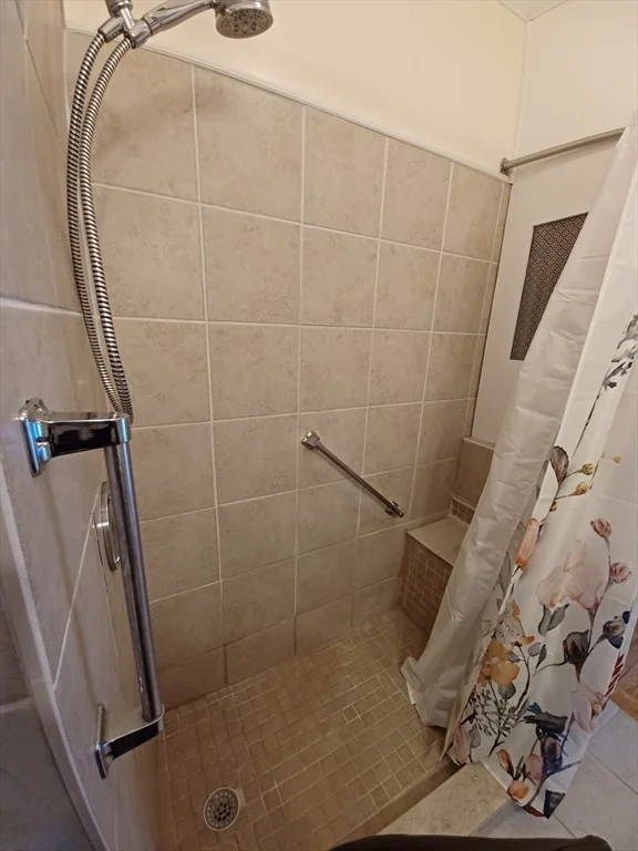 2 bed, 1 bath apartment for rent at 14 Park Vale Ave Unit 2, Allston — photo 29 of 42