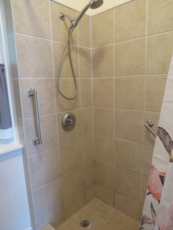 2 bed, 1 bath apartment for rent at 14 Park Vale Ave Unit 2, Allston — photo 31 of 42
