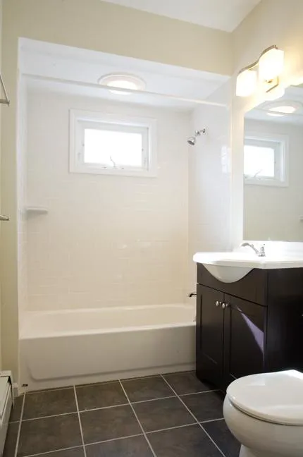 4 bed, 2 bath apartment for rent at 14 Parker Hill Ave Unit 2, Mission Hill — photo 8 of 8