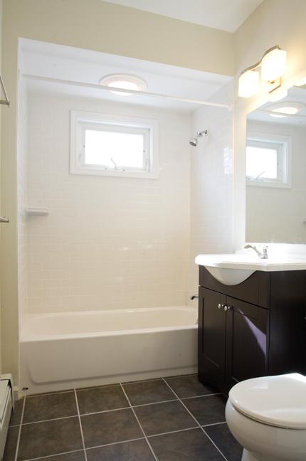 4 bed, 2 bath apartment for rent at 14 Parker Hill Ave Unit 3, Mission Hill — photo 4 of 6