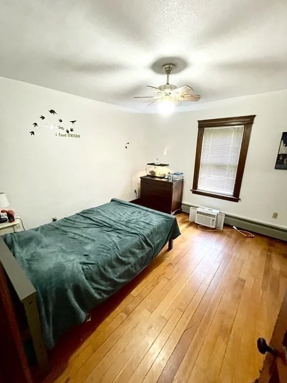 3 bed, 1 bath apartment for rent at 14 Pearl St Unit 1, Webster — photo 8 of 16