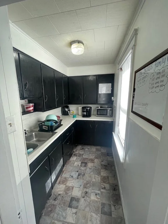 3 bed, 1 bath apartment for rent at 14 Pearl St Unit 2, Webster — photo 4 of 16