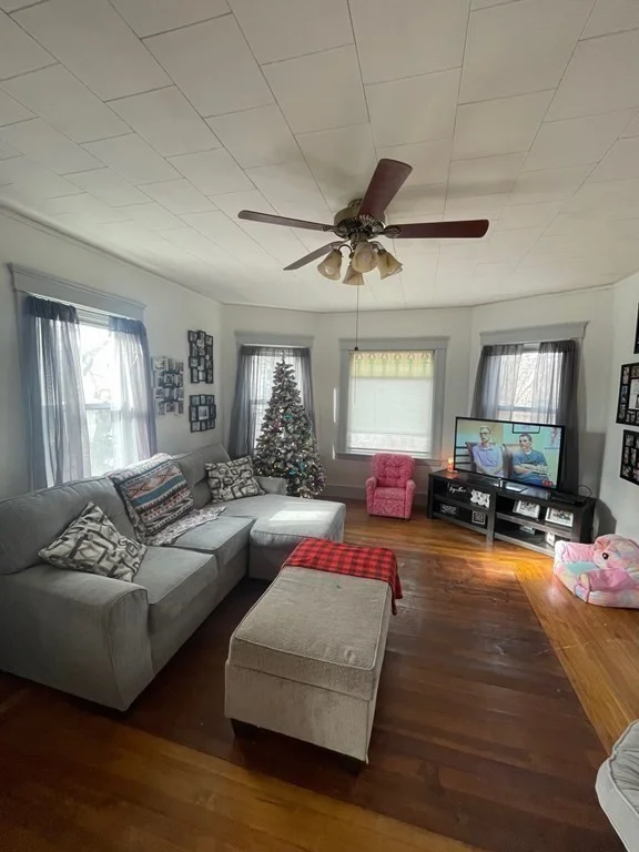 3 bed, 1 bath apartment for rent at 14 Pearl St Unit 2, Webster — photo 8 of 16
