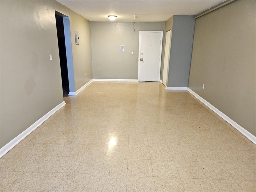 1 bed, 1 bath apartment for rent at 14 Pearl St Unit 5, Dorchester — photo 2 of 10