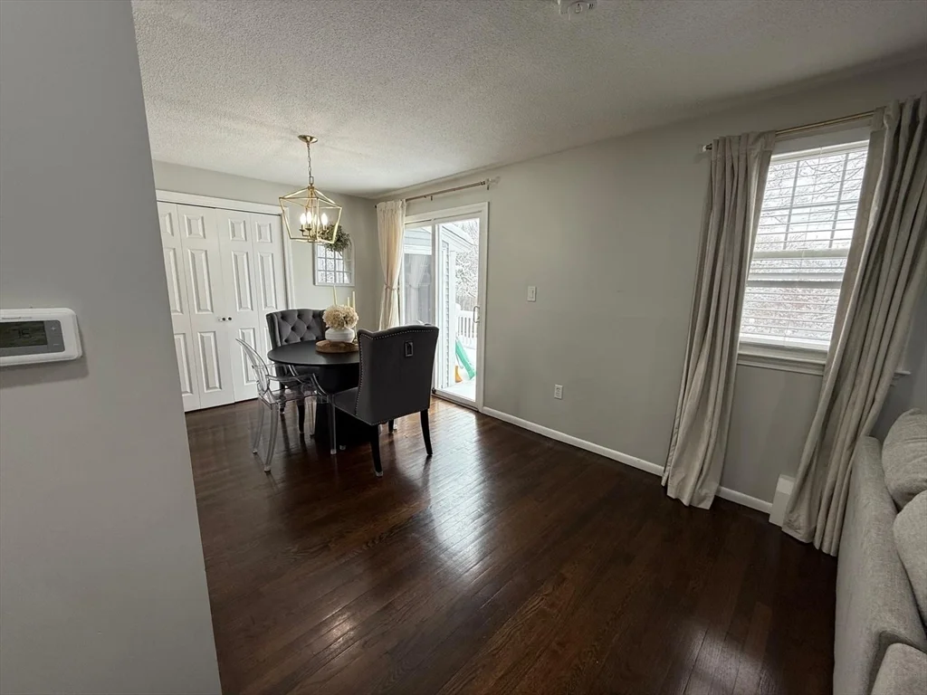 4 bed, 2 bath apartment for rent at 14 Pere Marquette St, Lawrence — photo 3 of 5