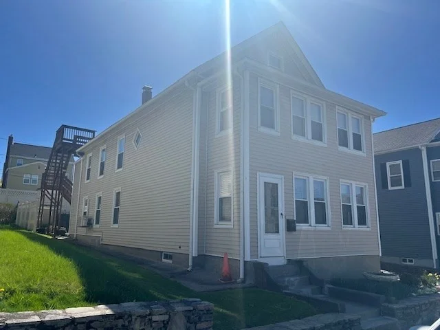 1 bed, 1 bath apartment for rent at 14 Prentice St Unit 2, Worcester — photo 3 of 12