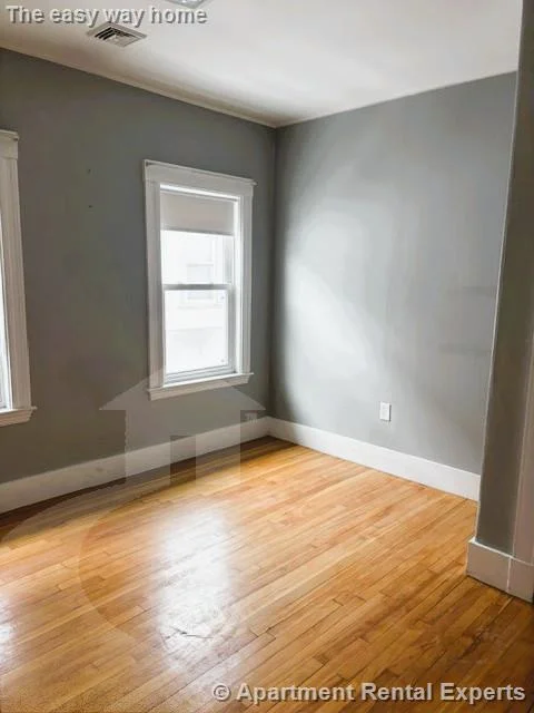 3 bed, 2 bath apartment for rent at 14 Quincy St Unit 2, Tufts — photo 11 of 17