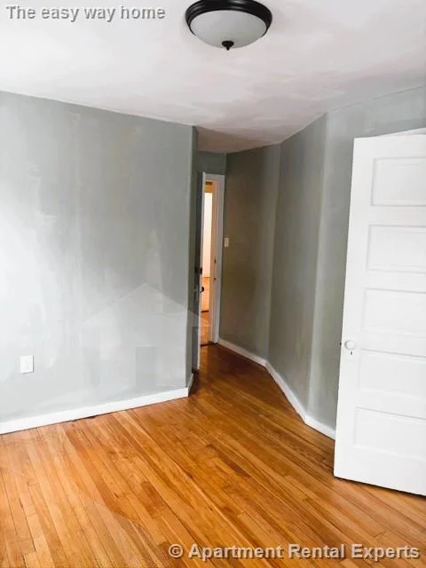 3 bed, 2 bath apartment for rent at 14 Quincy St Unit 2, Tufts — photo 14 of 17