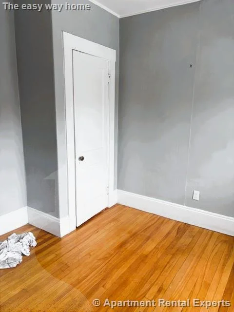 3 bed, 2 bath apartment for rent at 14 Quincy St Unit 2, Tufts — photo 8 of 17
