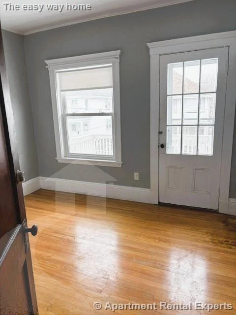 3 bed, 2 bath apartment for rent at 14 Quincy St Unit 2, Tufts — photo 5 of 17