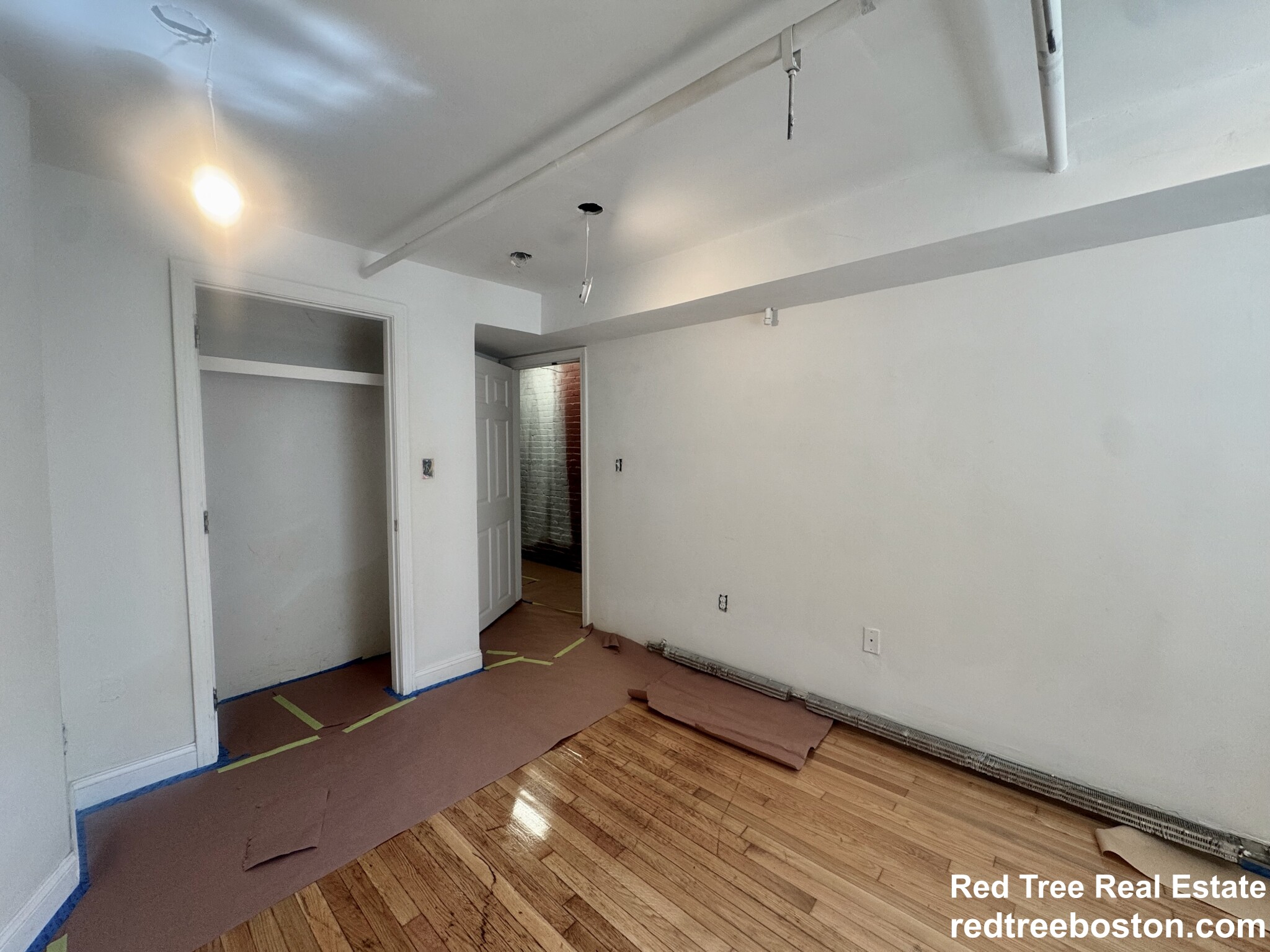 5 bed, 2 bath apartment for rent at 14 Quint Ave, Allston — photo 24 of 29