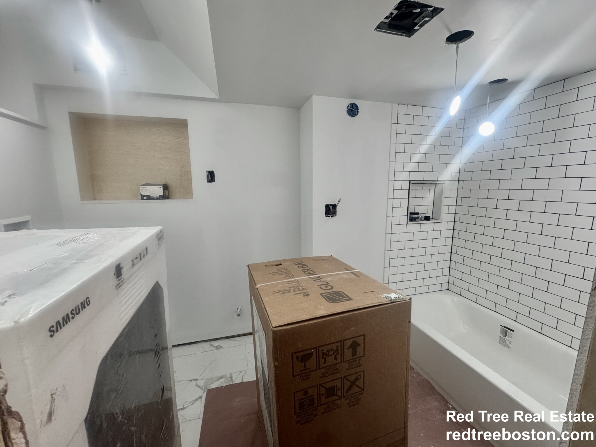 5 bed, 2 bath apartment for rent at 14 Quint Ave, Allston — photo 21 of 29