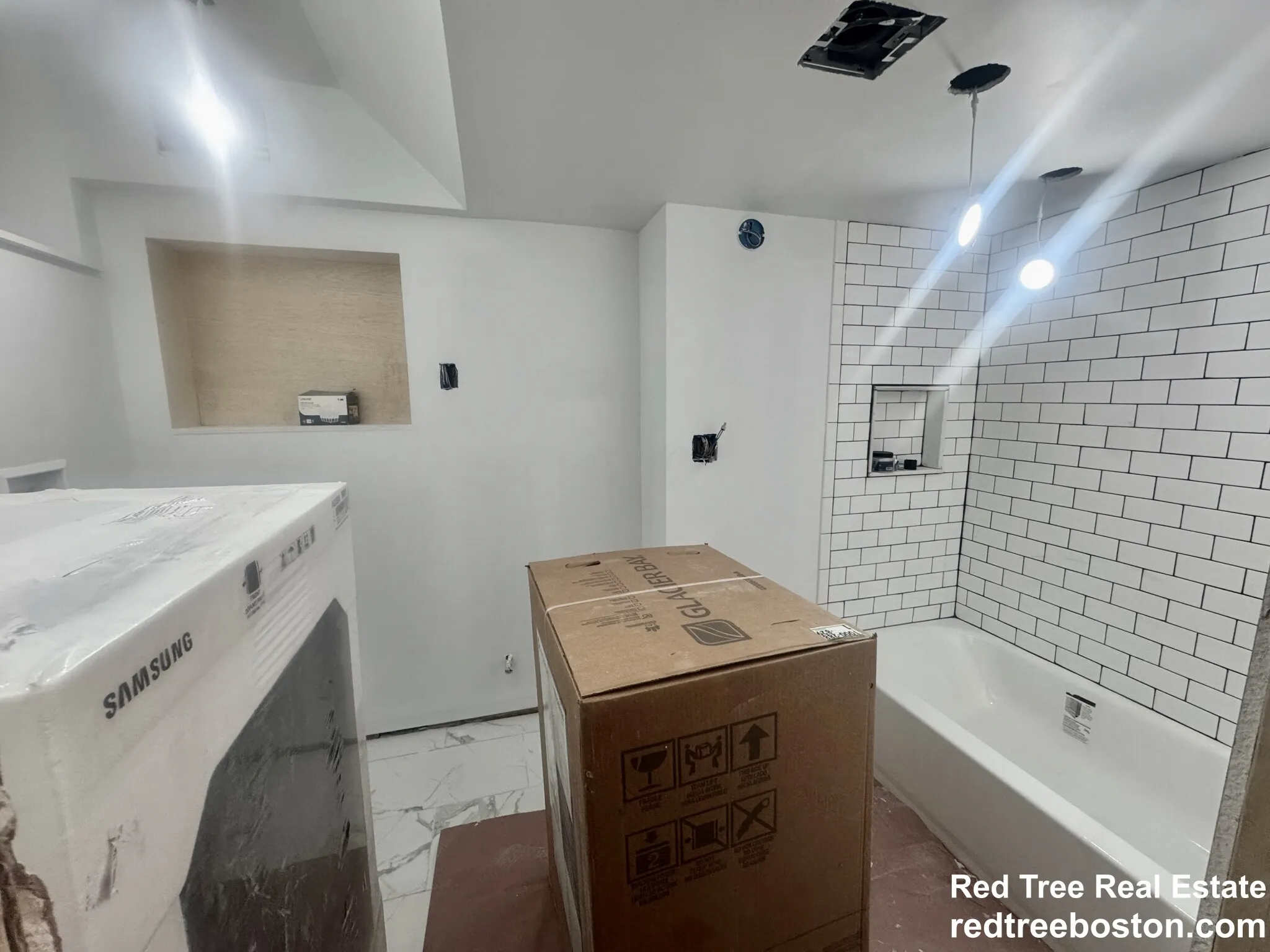 5 bed, 2 bath apartment for rent at 14 Quint Ave Unit 1, Allston — photo 21 of 29