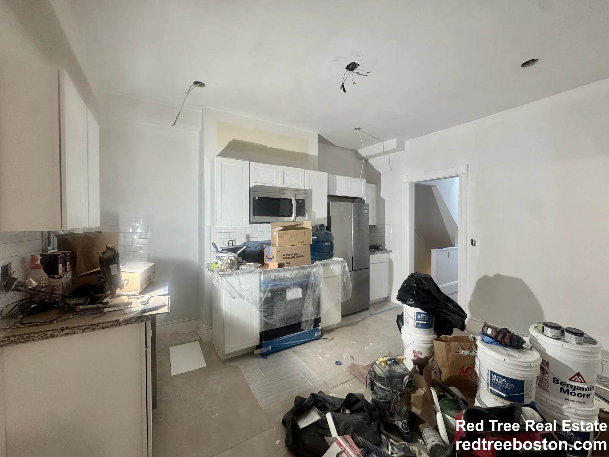 5 bed, 2 bath apartment for rent at 14 Quint Ave Unit 1, Allston — photo 13 of 29