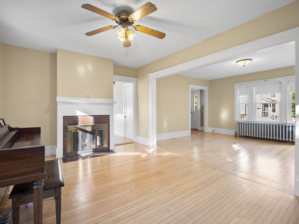 4 bed, 1 bath apartment for rent at 14 R Charles St, Danvers — photo 7 of 31